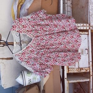 Easel large size  women long sleeve tunic floral blouse